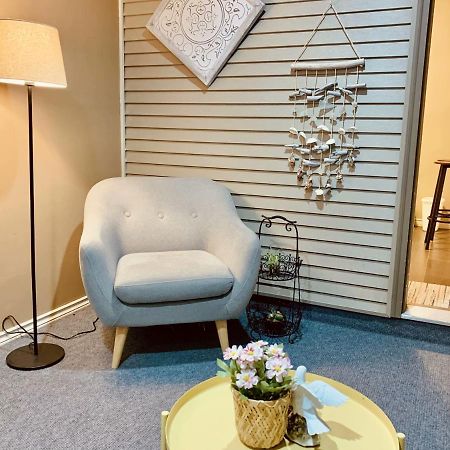 Scorpio House Langley Room B Εξωτερικό φωτογραφία