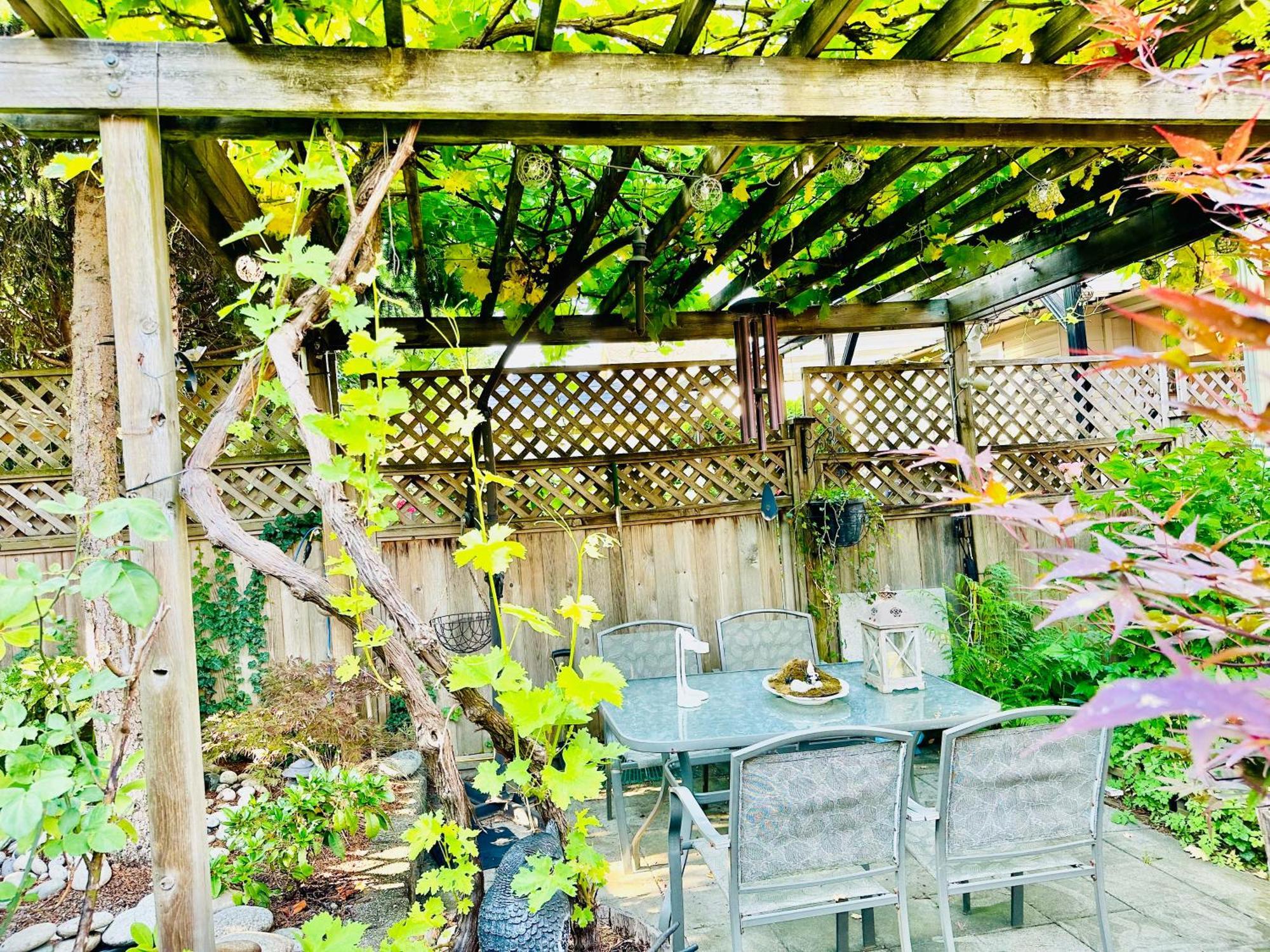 Scorpio House Langley Room B Εξωτερικό φωτογραφία