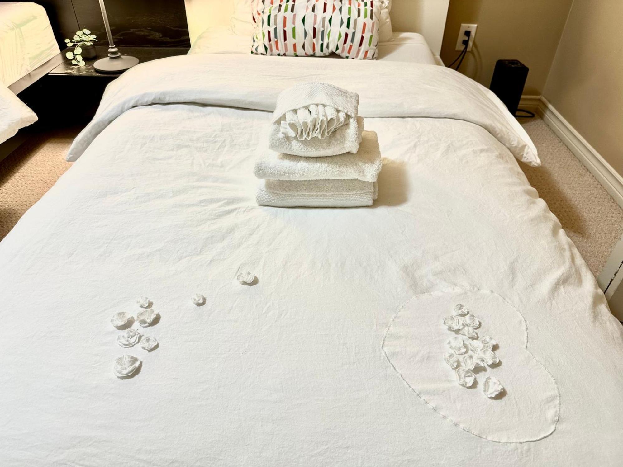 Scorpio House Langley Room B Εξωτερικό φωτογραφία